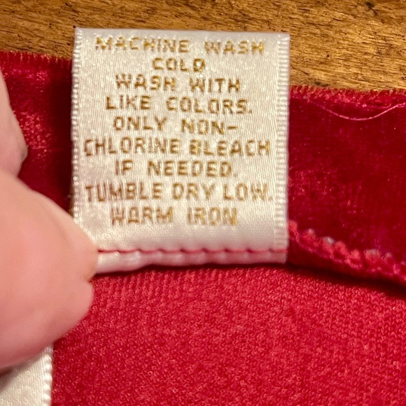 Gilligan and Omalley V-Neck Robe Womens Med. Pullover Red Plush Soft 0,1:S-1452 - Picture 10 of 10